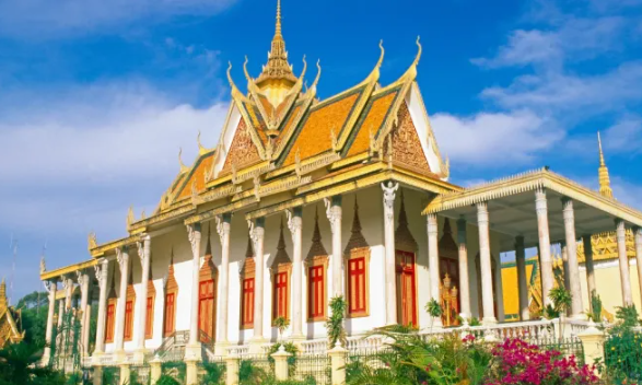 wisata-sejarah-phnom-penh