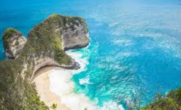 panorama-tebing-pantai-kelingking-nusa-penida-indah