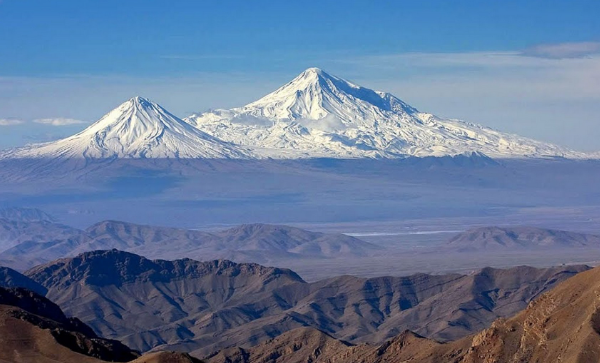 Jelajah Gunung Ararat dan Panorama Sekitarnya
