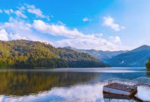 Berwisata ke Danau dan Taman Nasional di Azerbaijan