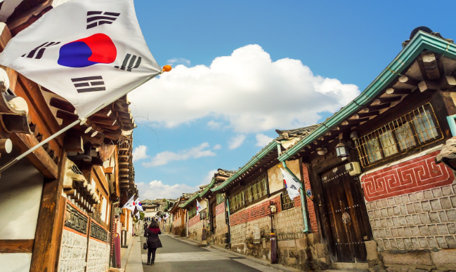 Menjelajah Desa Budaya Korea di Bukchon Hanok Village
