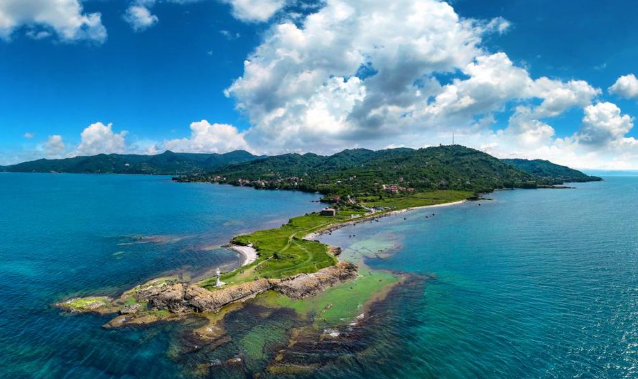 Wisata di Ukraina: Pantai Laut Hitam yang Menawan